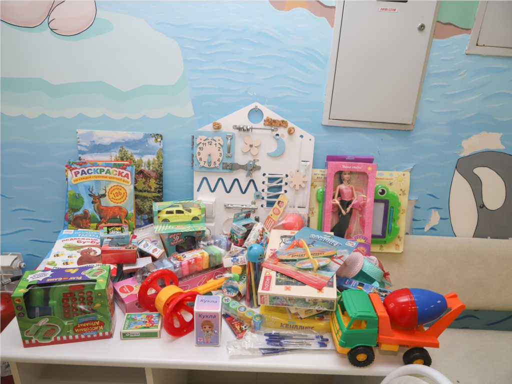 «Коробка храбрости» в Шатуре: маленькие пациенты получили подарки