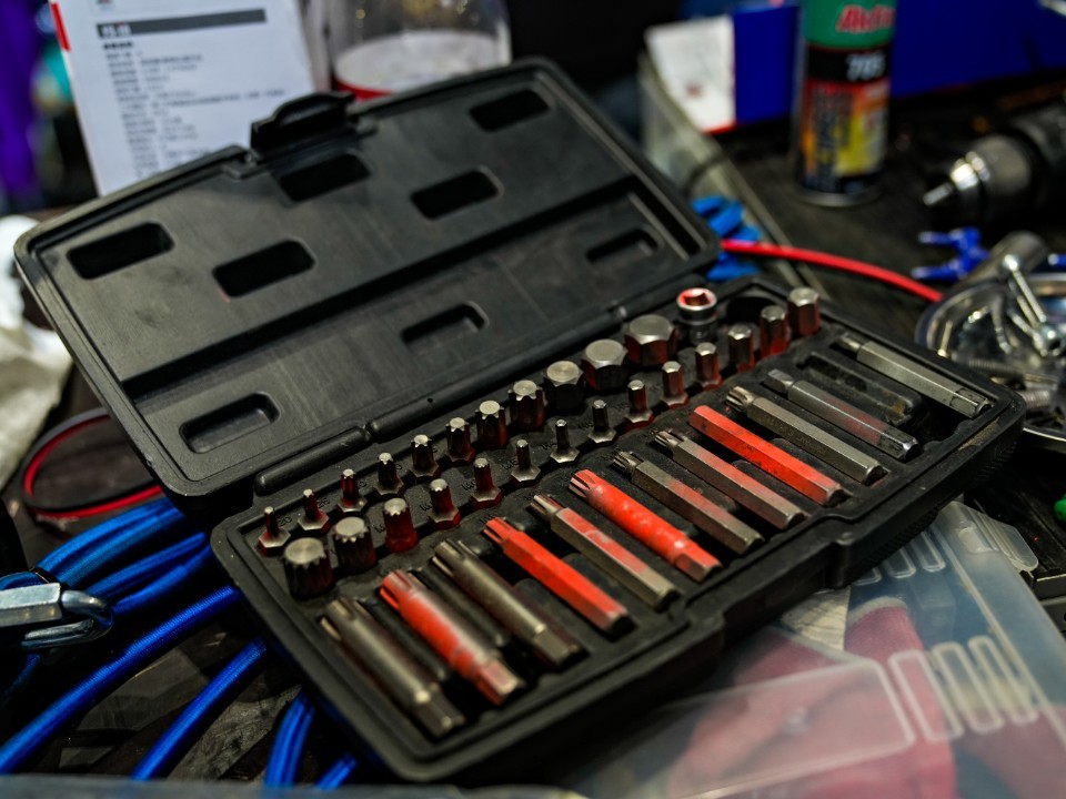 От идеи до полета: инженеры Сергиева Посада посостязались в запуске пневматических самолетов и ракет