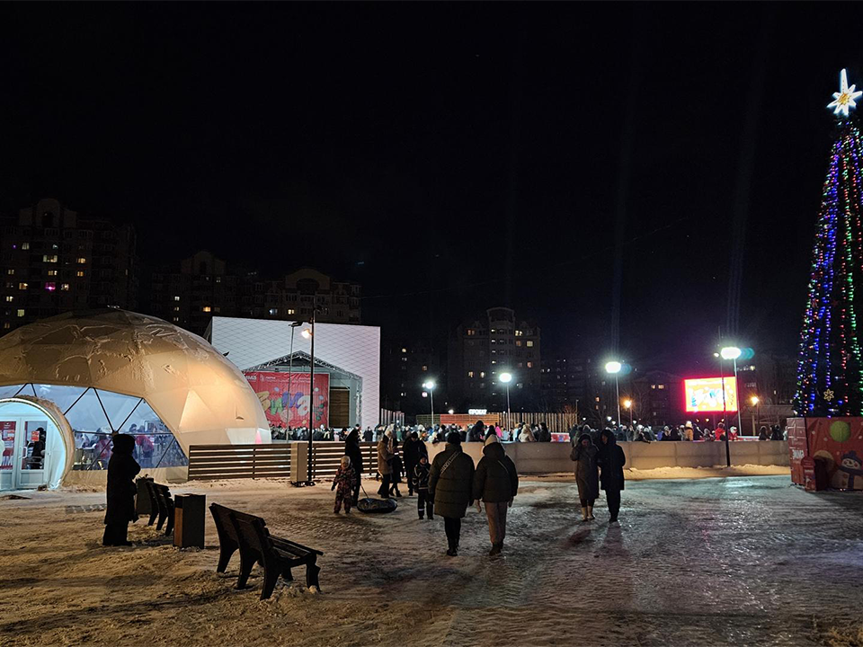 Почему каток в Центральном парке Победы стал точкой притяжения жителей Долгопрудного