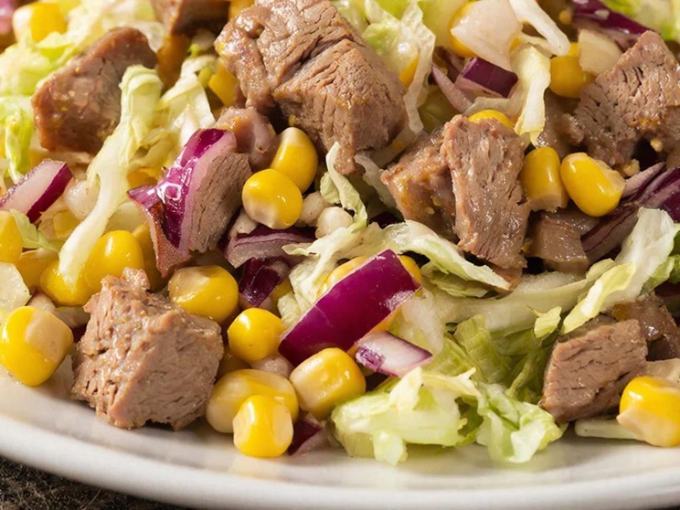 Все сметут за полчаса: этот салат закончится на новогоднем столе первым — подробный рецепт