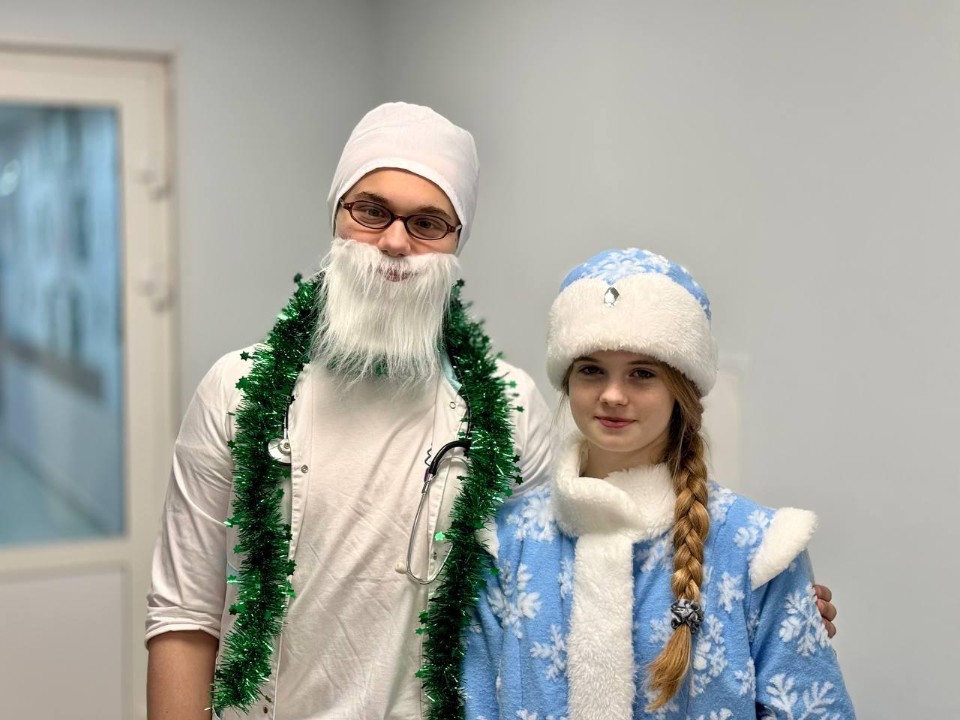 От загадок до хоровода с Чебурашкой: как в НИКИ детства отметили наступление Нового года