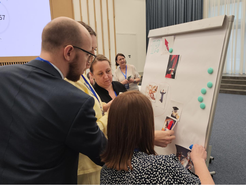 Практикумы и ролевые игры: семинар по поддержке ветеранов СВО в Красногорске объединил 17 ведомств