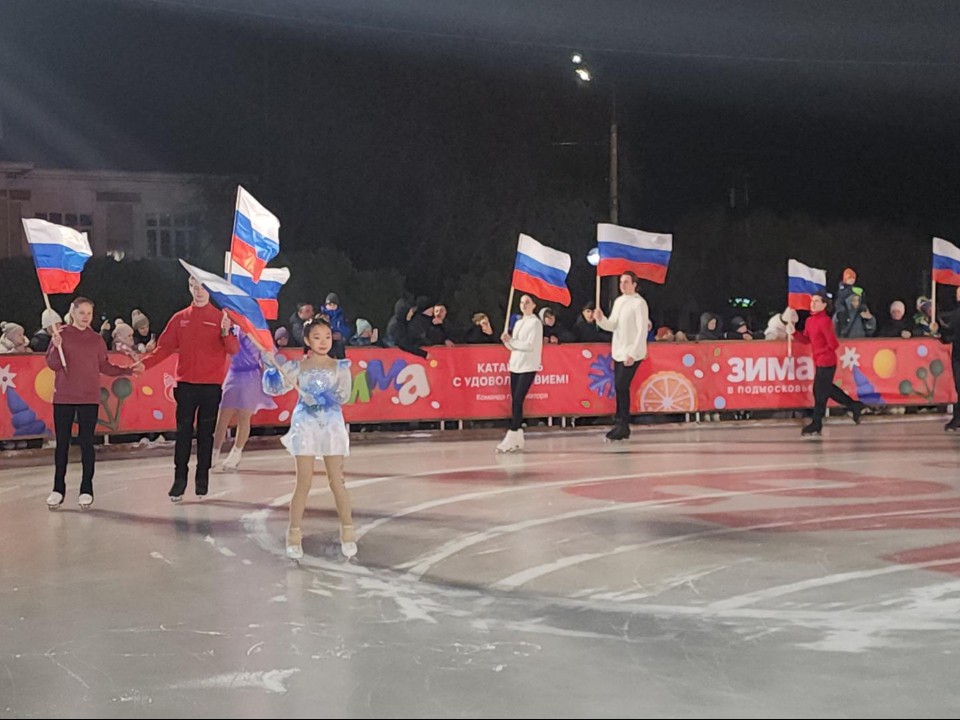 «Такое видели только по телевизору»: олимпийская чемпионка торжественно открыла каток «Елочка»