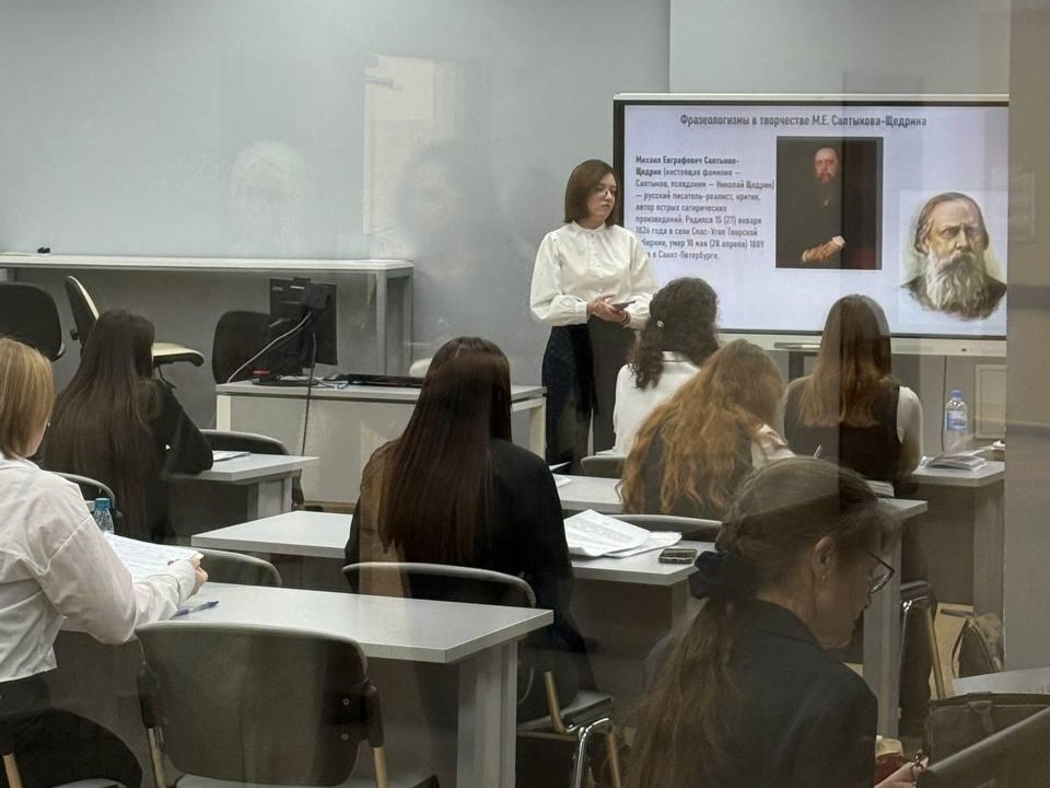 От Салтыкова-Щедрина до Толстого: необычное исследование студентки оценили на всероссийском уровне
