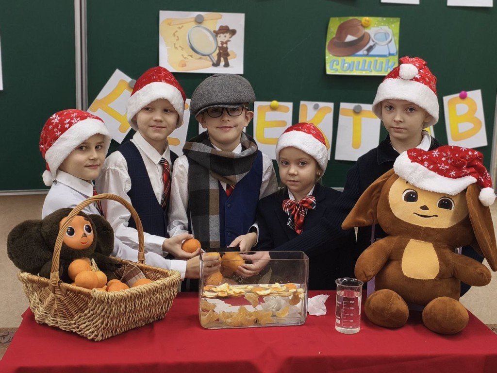 От счета до экспериментов: гимназисты присоединились к новогоднему интерактиву