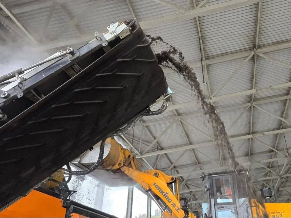 Вторая жизнь пластика: как на КПО Подмосковья спасают от свалки тысячи тонн ПЭТ