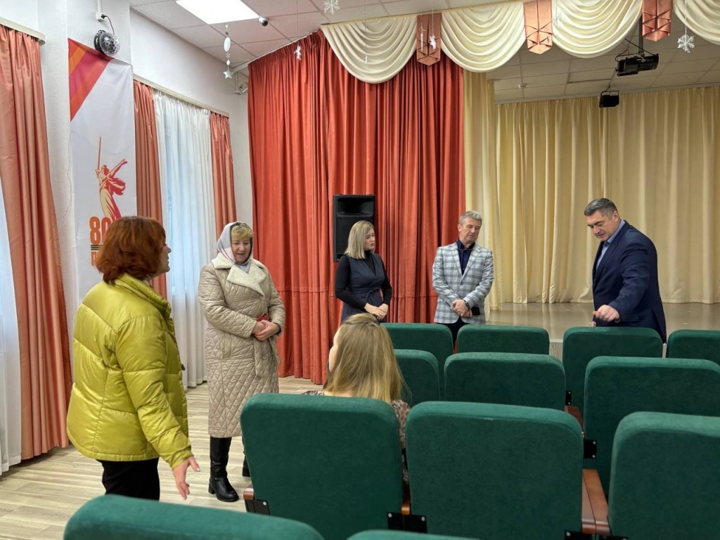 В Доме культуры в Веселеве обновили зрительный зал на ₽480 тыс