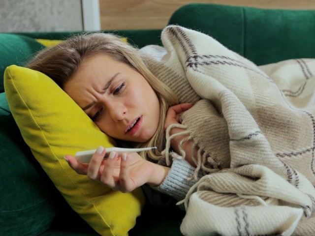 Грипп или ОРВИ? Эпидемиолог Белякова назвала отличительные симптомы этих опасных вирусных заболеваний