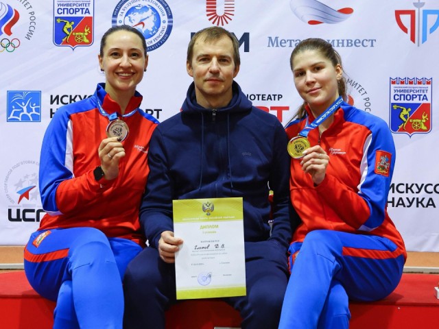 Бой между своими: чем закончился поединок двух подмосковных фехтовальщиц в финале Кубка России