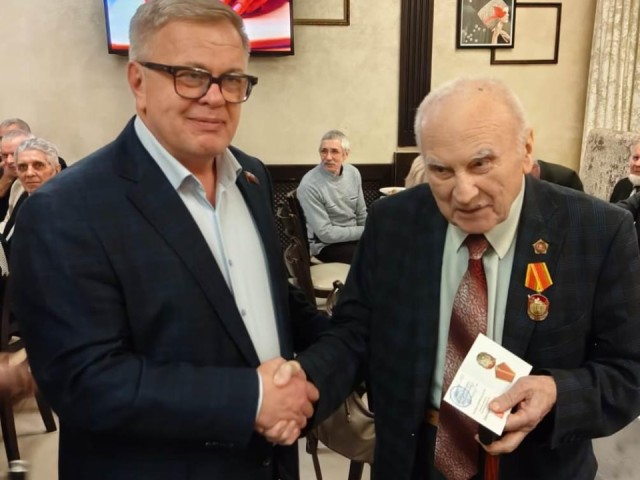 Материнский орден и фронтовая медаль: как в Ступине соединили праздник мам и память о ветеранах