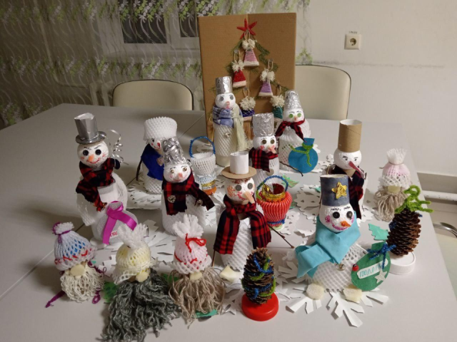 Новогодние мастерские начали работу в Луховицах: где можно попробовать фетр, краски и блестки для собственных поделок