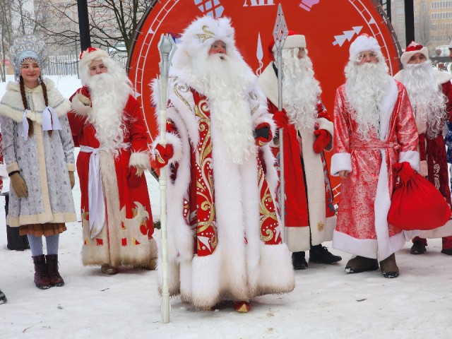 Зажжение огней на елке и парад Дедов Морозов: какие еще мероприятия подготовил парк Победы для жителей Сергиева Посада