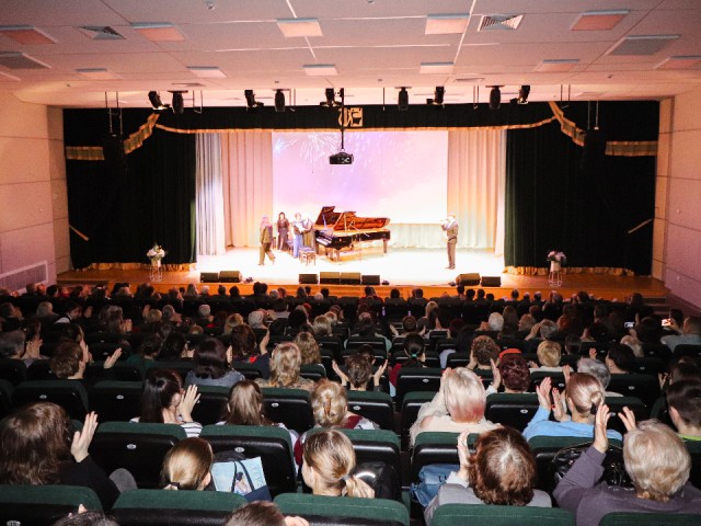 Магия музыки: школа искусств создаст новогоднее настроение бесплатными концертами