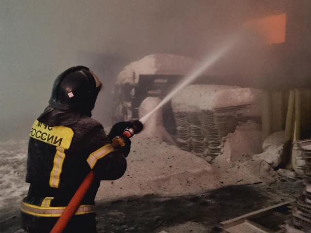 Денис Майданов поздравил одинцовских спасателей с профессиональным праздником