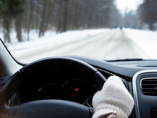 Водителям Можайска напомнили главное правило зимней дороги
