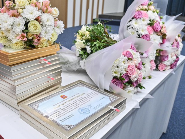 От фронта до подстанции: энергетиков Подмосковья поздравили ветераны СВО и чиновники