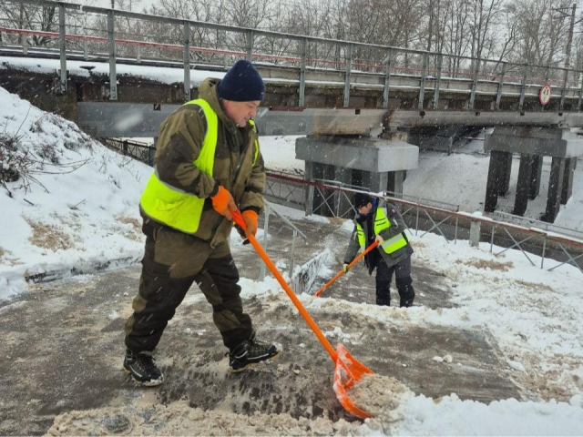 К уборке улиц в Люберецком округе привлекли шесть подрядных организаций