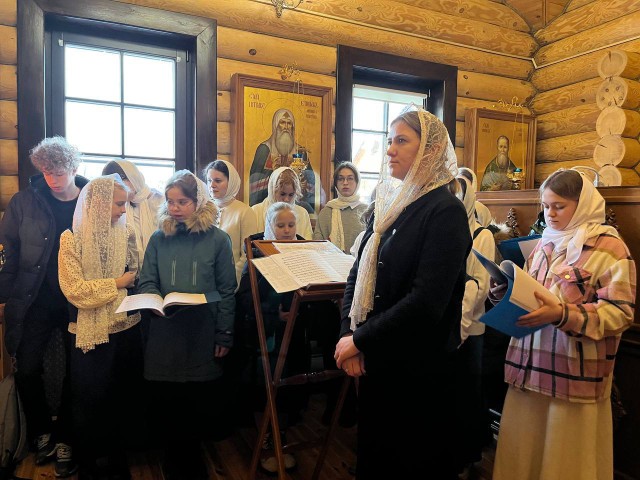 Молодежь Покровского храма отправилась на родину святителя Афанасия за знаниями