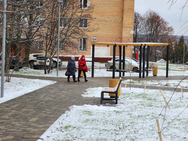 Преобразился до неузнаваемости: в Кашире-3 открыли обновленный сквер