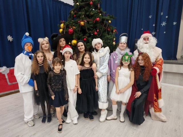 В школах и гимназиях Лыткарина прошли Новогодние елки