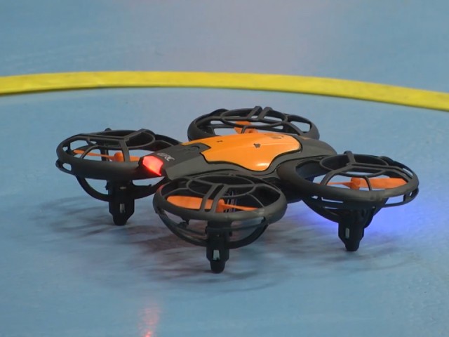 Первый экзамен в воздухе: школьники в Ступине устроили гонки дронов