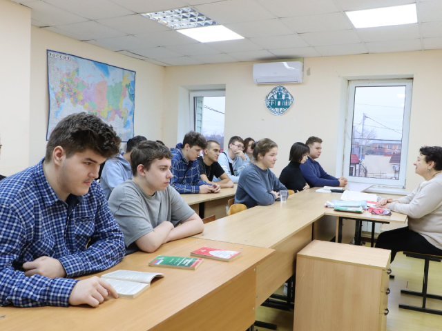 Два диплома к 17 годам: как школьники из Серебряных Прудов опережают время