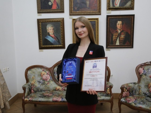 Поэзия фронтовых фотографий: Анастасия Лозинская из Краснознаменска покорила Россию