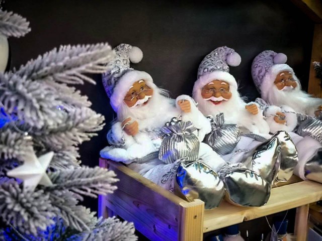 Суперприз для победителя: что подарят за лучшую елочную игрушку в детской библиотеке на Угличе