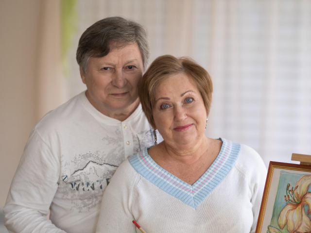 Семейные годовщины радуют не только настроением: порядок и сроки получения единовременных выплат к юбилею