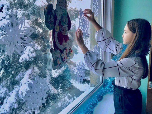 В Луховицах выберут лучшее по-новогоднему оформленное окно