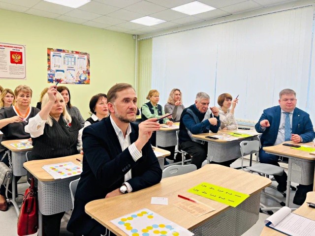 От нейрогимнастики до цифровых сервисов: как в Серебряных Прудах развивают молодых учителей