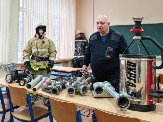 Пожарный — не просто профессия: как лицеисты Электростали заглянули в будущее