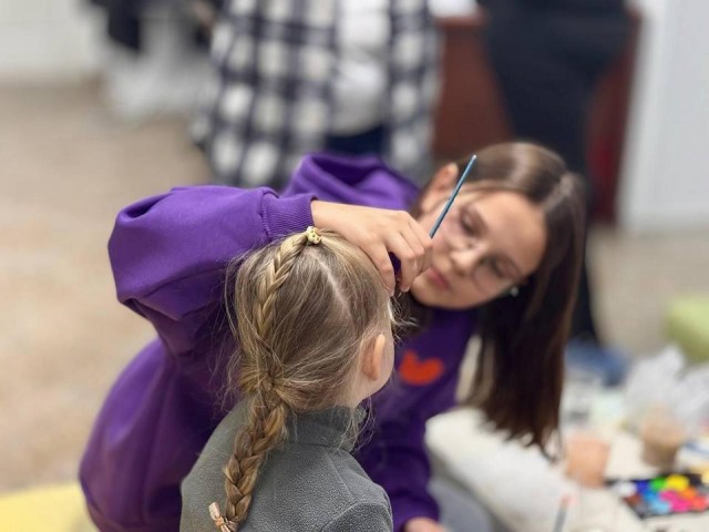 Новогодний праздник провели для пациентов НИКИ детства в Мытищах