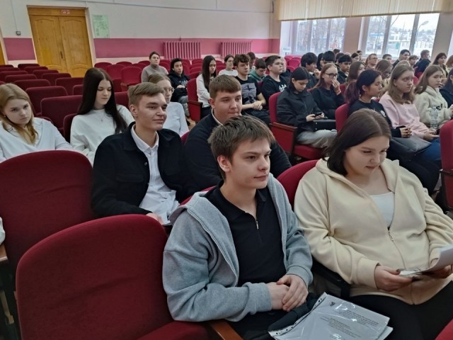 «Чтецкие программы»: как бронницким студентам открывают новые смыслы чтения