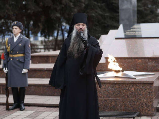 Чехов помнит героев: торжества у Вечного огня прошли в День Героев Отечества