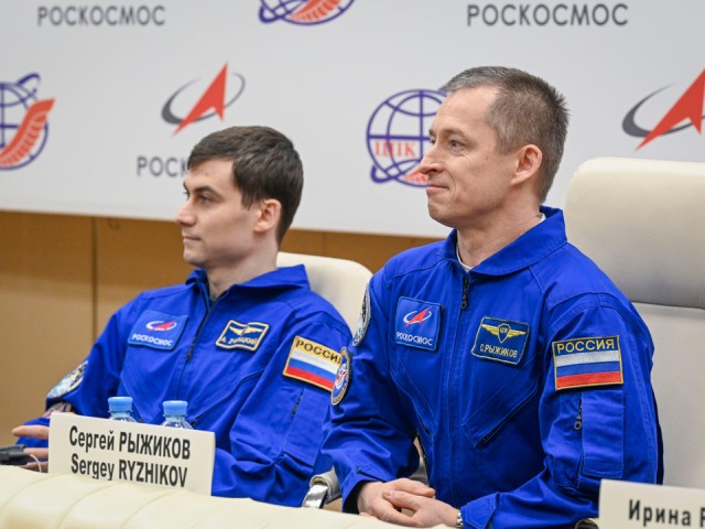 Почему в космосе хочется петь и как изменилась МКС за пять лет, знают Сергей Рыжиков и Алексей Зубрицкий