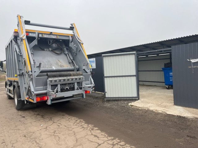 Навалы мусора возле дома 47к2 по Советской улице устранены: администрация решила проблему