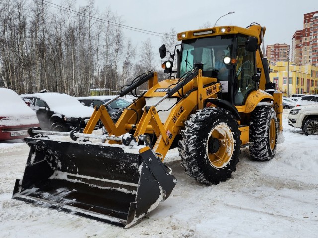 Для уборки улиц после снегопада в Раменском задействовано более 35 единиц техники и около 170 рабочих