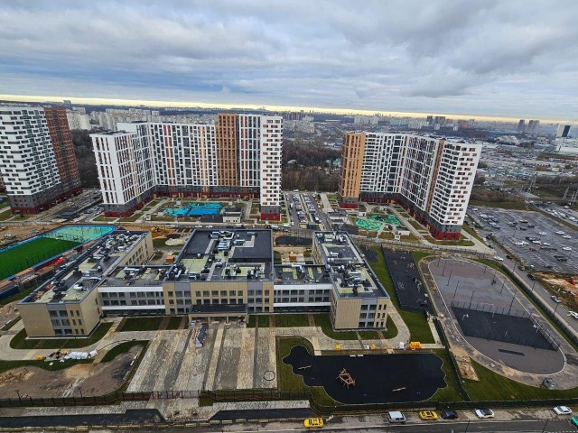 Математика на фасаде, знания внутри: в поселке Битца достраивают новую школу на 1150 мест — когда открытие?