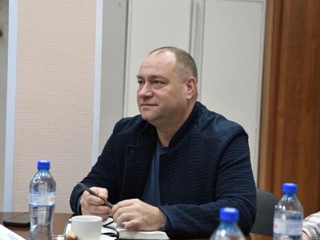 Газ, дороги, свет и фестивали: старосты окрестных деревень озвучили наболевшее главе округа