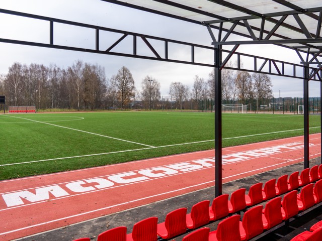 Стало известно, когда включат системы для обогрева футбольного поля на стадионе «Москвич»