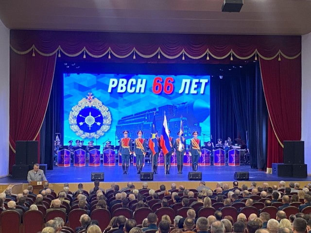 Командующий РВСН поздравил ветеранов из Власихи с 66-й годовщиной образования войск