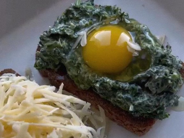 Яичные гнезда под сыром: крутой завтрак вместо надоевшего омлета сочинила фуд-блогер из Жуковского