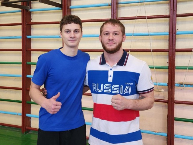 Учитель и старшеклассник из Клина вышли в финал турнира «Тот самый физрук»