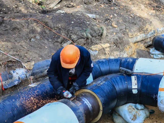 Отопление на улице Заводской восстановят после проверки утечки на теплотрассе