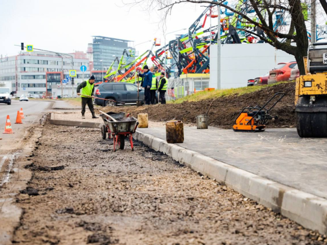 Когда откроют новые остановки на Коммунальном проезде и какие маршруты обновят