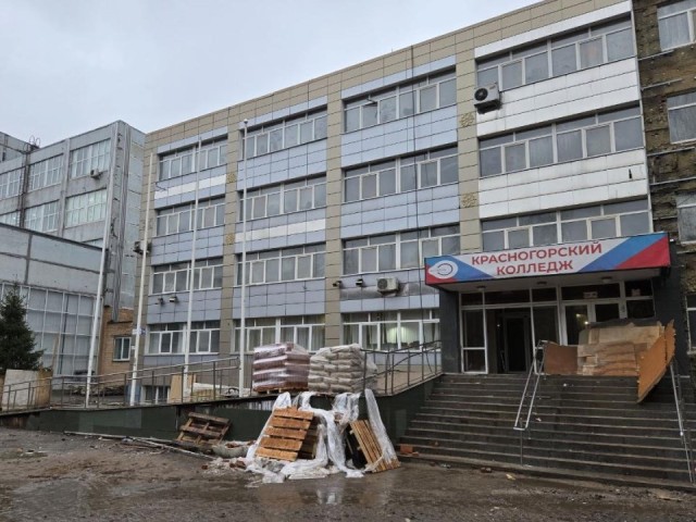 Не косметика, а капиталка: как учебному корпусу «Красногорского колледжа» обновят все — от фундамента до крыши