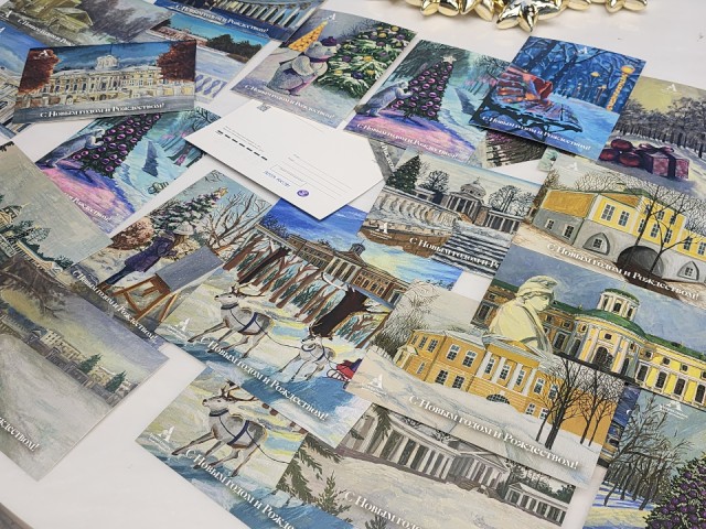 Музей-заповедник «Архангельское» и Почта России выпустили новогодние открытки с рисунками детей из Макеевки