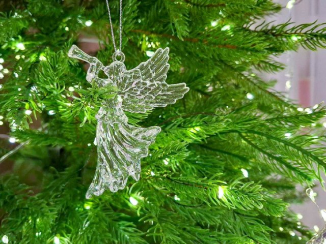 Тысячи километров ради детских улыбок: волонтеры Ногинска передали в соцучреждения более 70 коробок помощи