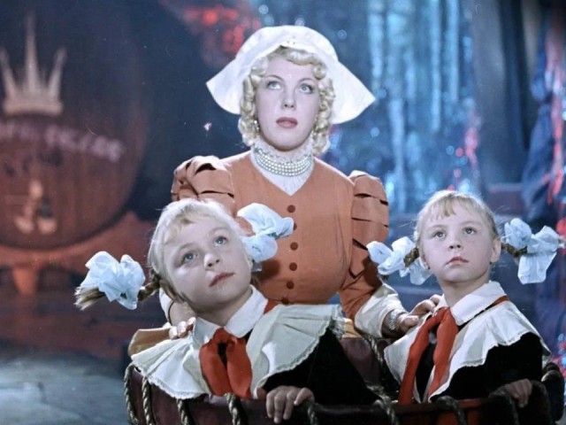 Сказка из детства: в Солнечногорске покажут «Королевство кривых зеркал»